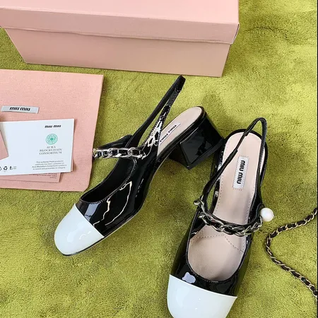 ミュウミュウ サンダル