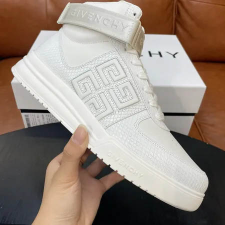 ジバンシィ カジュアルシューズ