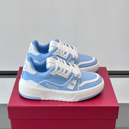 ヴァレンティノ カジュアルシューズ