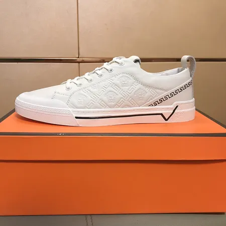 ヴェルサーチ カジュアルシューズ