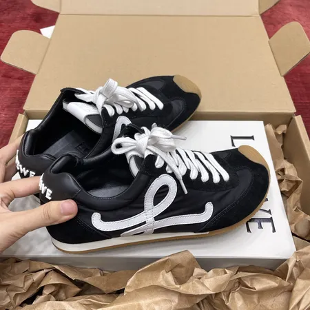 ロエベ カジュアルシューズ