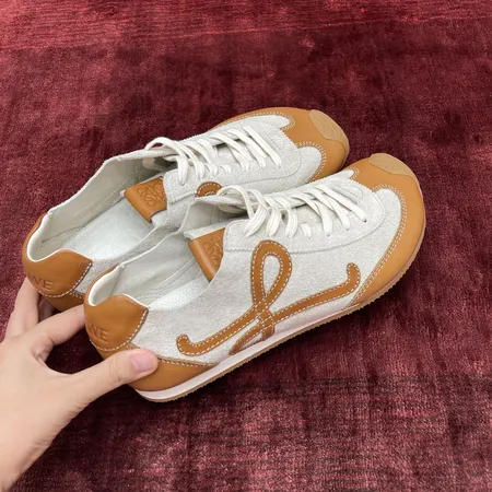 ロエベ カジュアルシューズ