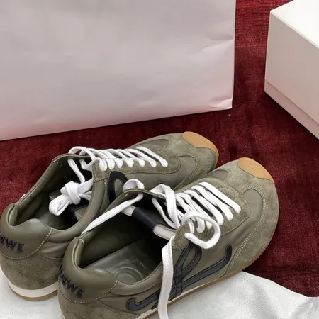 ロエベ カジュアルシューズ