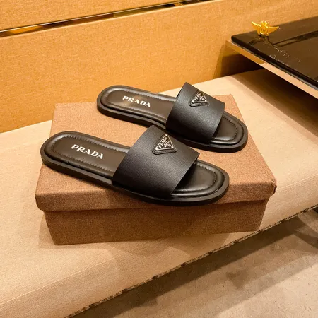 プラダ スリッパ