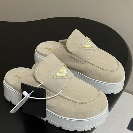 プラダ スリッパ