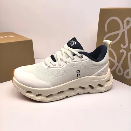 ロエベ スニーカー