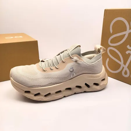 ロエベ スニーカー