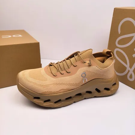 ロエベ スニーカー