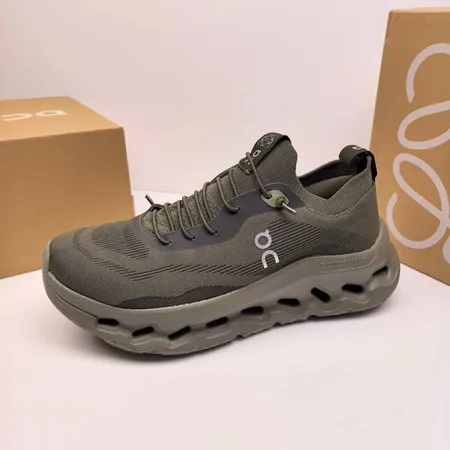 ロエベ スニーカー