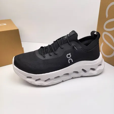 ロエベ スニーカー