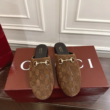 グッチ スリッパ