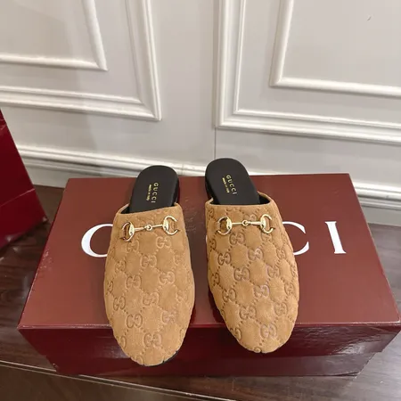 グッチ スリッパ