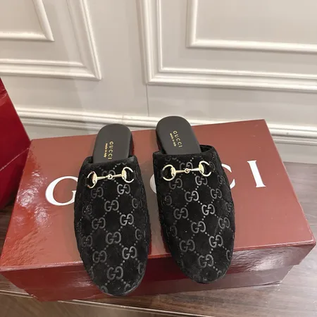 グッチ スリッパ