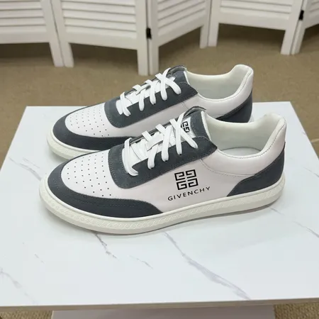 ジバンシィ カジュアルシューズ