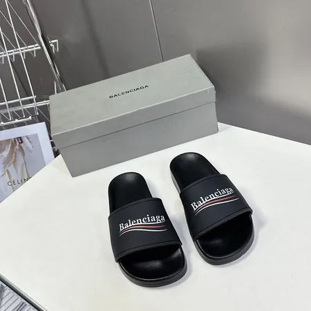 バレンシアガ スリッパ