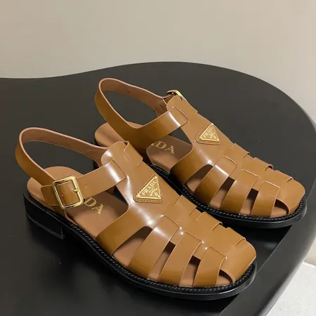 プラダ サンダル