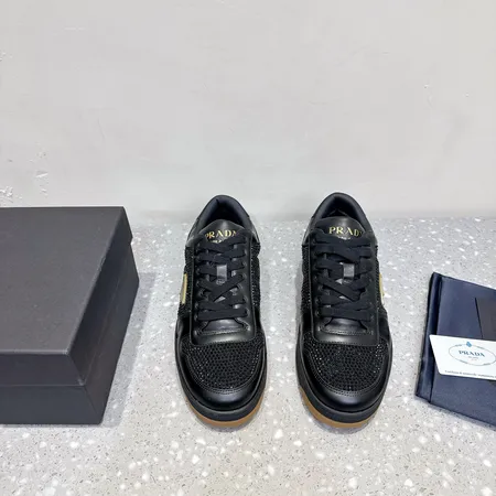 プラダ カジュアルシューズ
