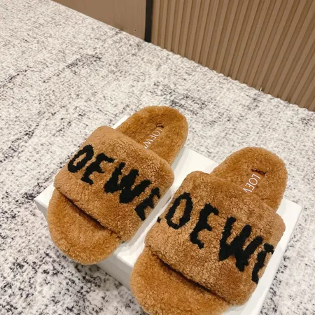 ロエベ スリッパ