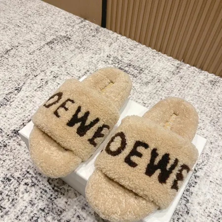 ロエベ スリッパ