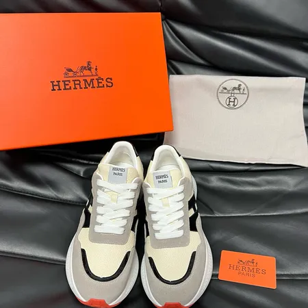 エルメス スニーカー