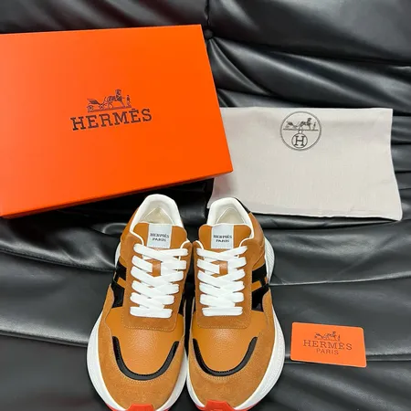 エルメス スニーカー