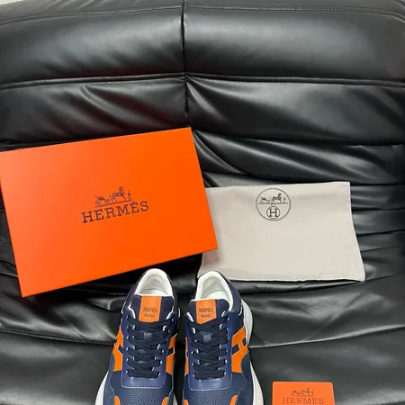 エルメス スニーカー