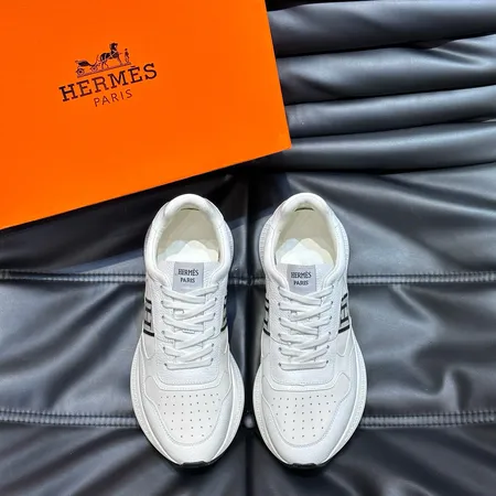 エルメス スニーカー