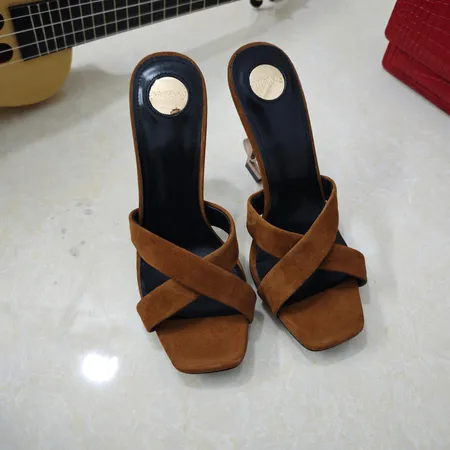 イブサンローラン スリッパ