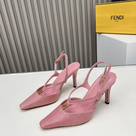 フェンディ サンダル