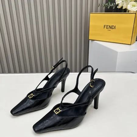 フェンディ サンダル