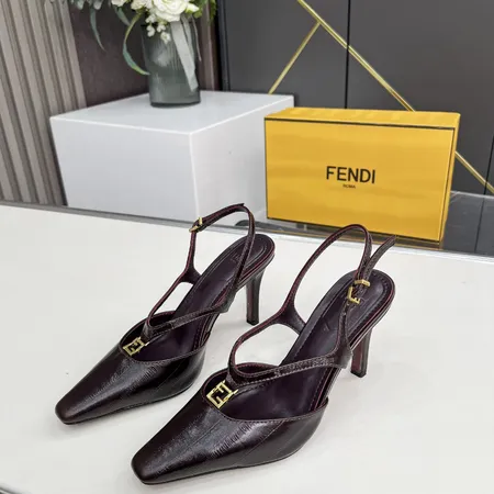 フェンディ サンダル