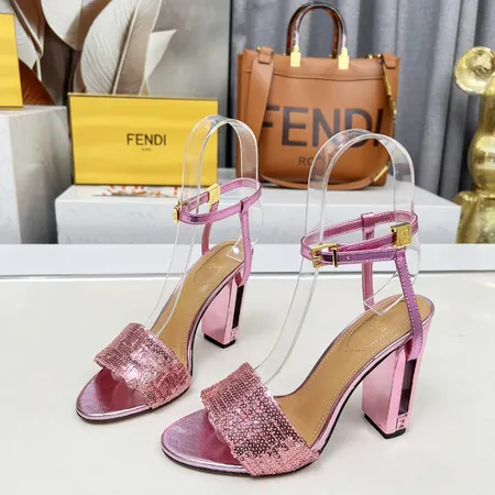 フェンディ サンダル