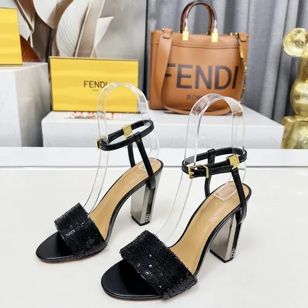 フェンディ サンダル