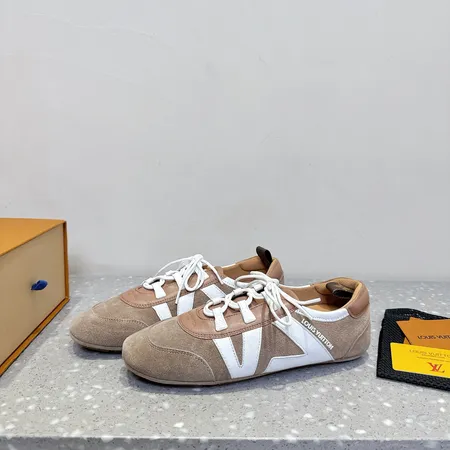 ルイヴィトン カジュアルシューズ