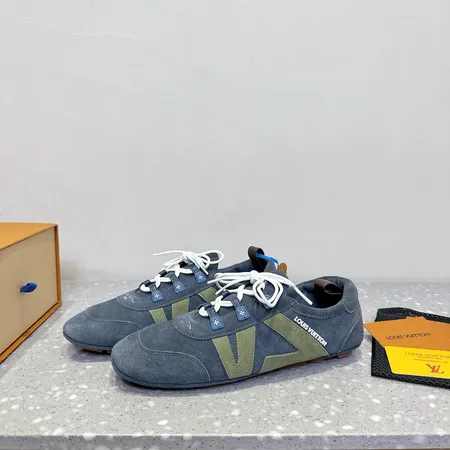 ルイヴィトン カジュアルシューズ