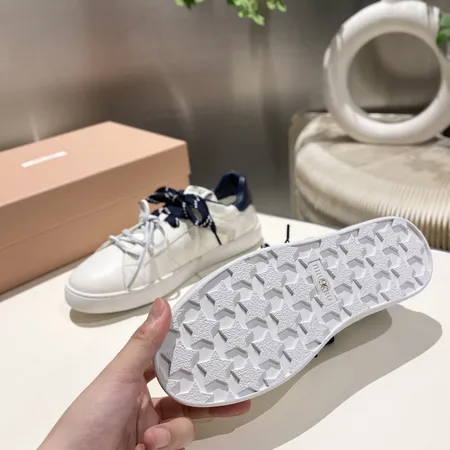 ミュウミュウ カジュアルシューズ