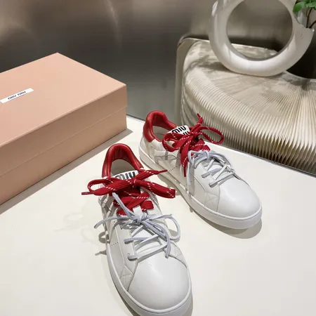 ミュウミュウ カジュアルシューズ