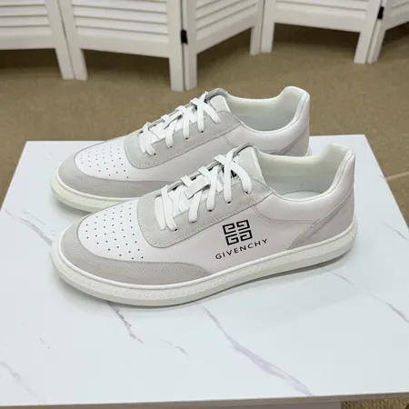 ジバンシィ カジュアルシューズ