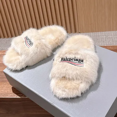 バレンシアガ スリッパ