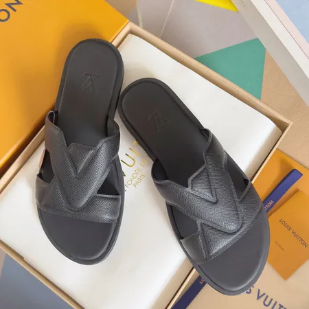 ルイヴィトン スリッパ