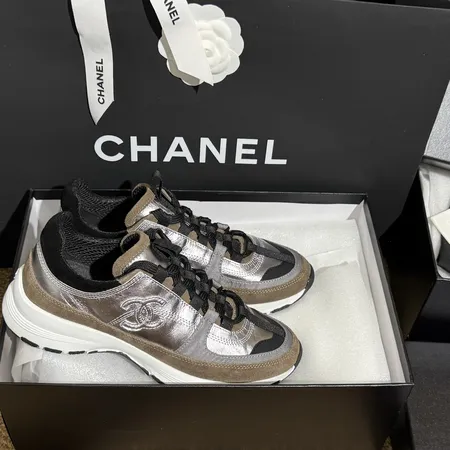 シャネル スニーカー