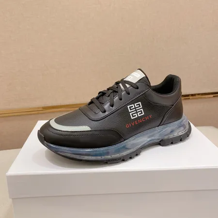 ジバンシィ カジュアルシューズ