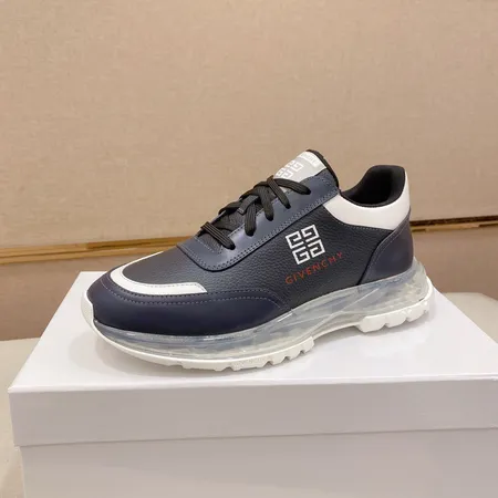 ジバンシィ カジュアルシューズ