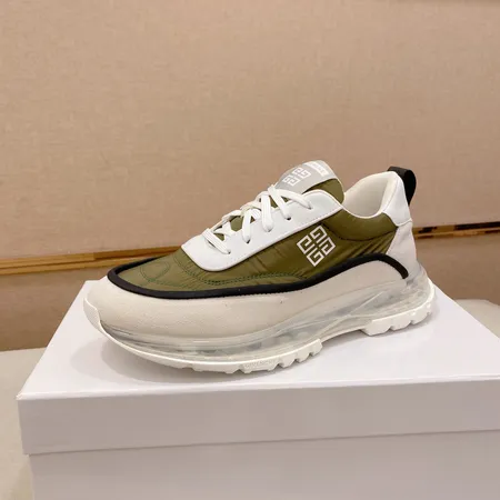 ジバンシィ カジュアルシューズ