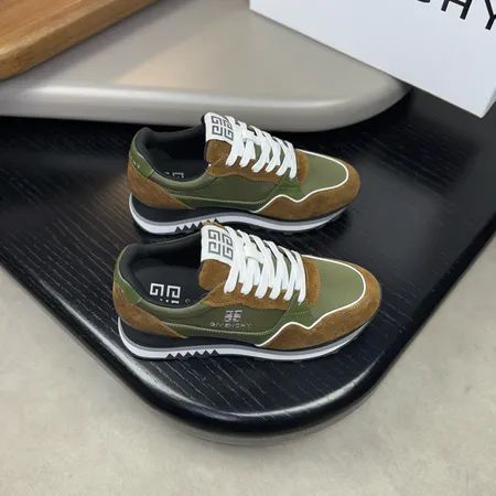 ジバンシィ スニーカー