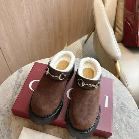 グッチ スリッパ