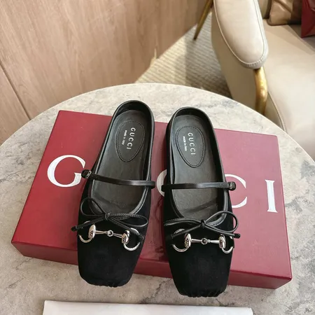 グッチ サンダル