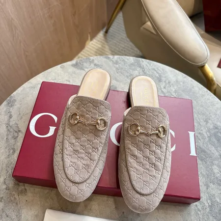 グッチ スリッパ