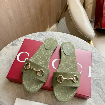 グッチ スリッパ