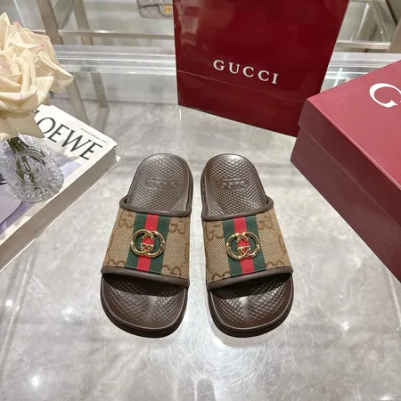 グッチ スリッパ